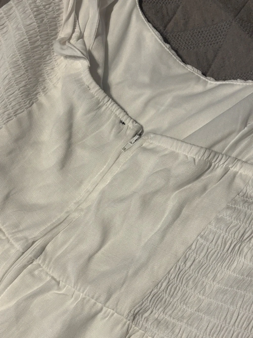 Francescas Collections lightweight white